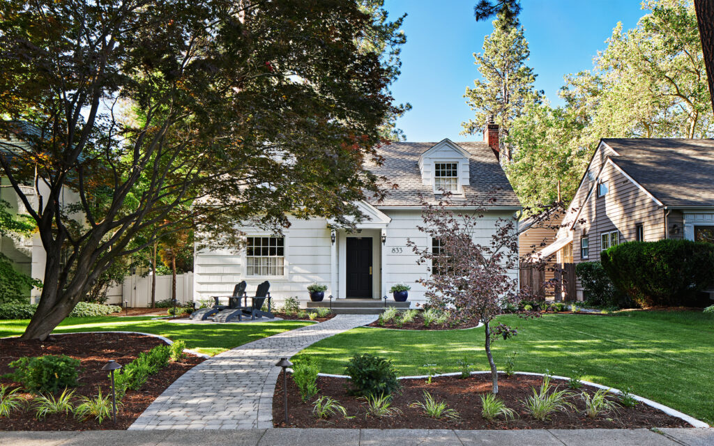 Cannon Colonial — Front one point