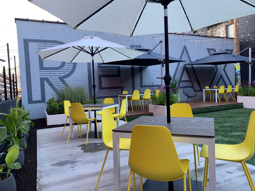 HDG Architecture Downtown Courtyard — landscape design and construction by Blend Outdoor