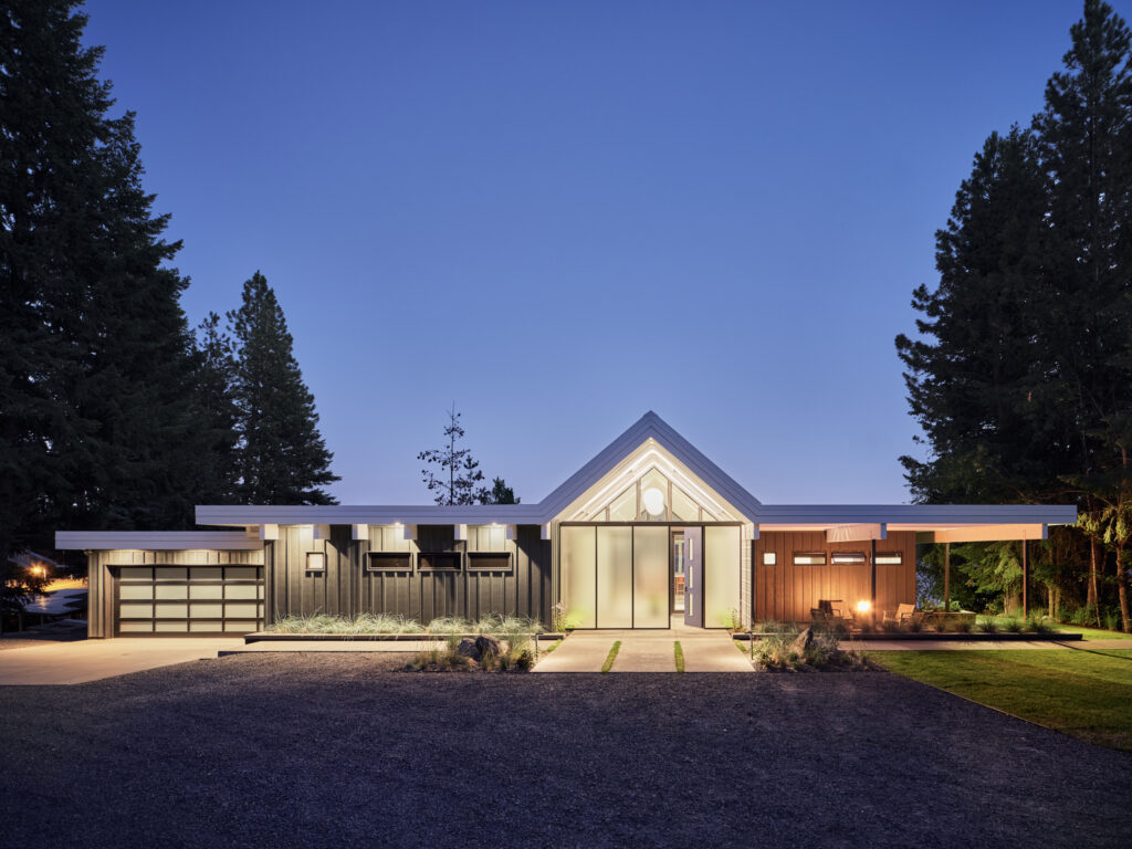 Rockford Bay Retreat — landscape design and construction by Blend Outdoor